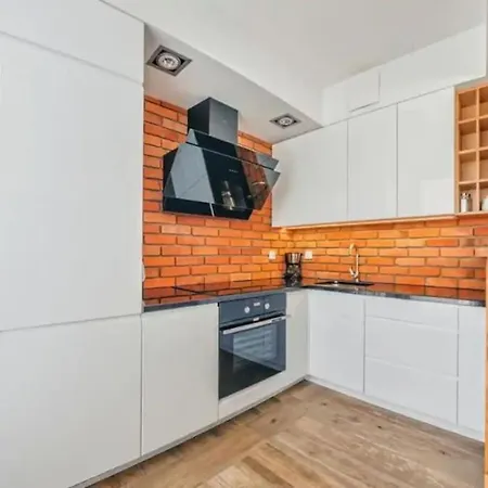 Διαμέρισμα Close-golden - Cozy And Bright - Great Location &swietej Barbary *